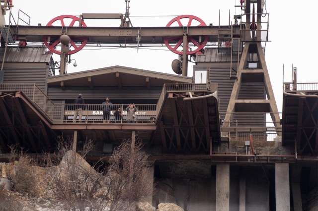 Sandia Peak landing tower