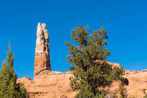 Monolithic chimneys that look like Terracotta Army sculptures