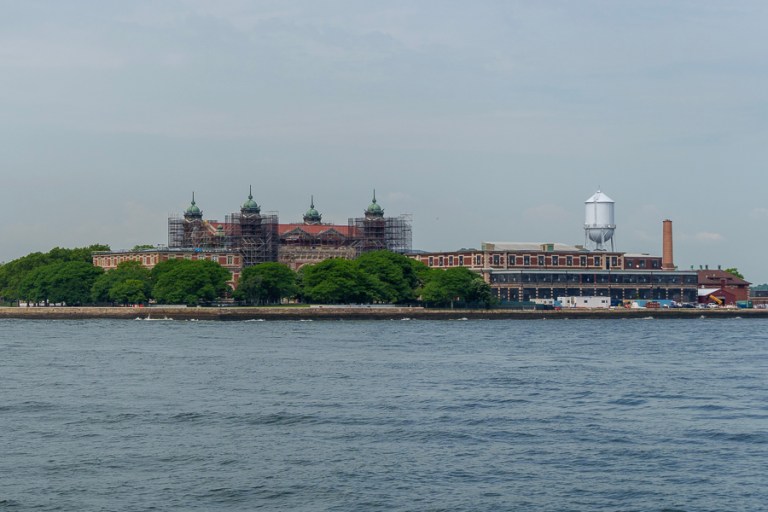 June 2026, New York – Episode 3 – The Traveling Todds